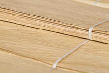 Візуальний контроль якості шпону